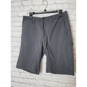 Travis Mathew Mens Size 32 Gray Flat Front Casual Golfing Shorts Nylon Blend